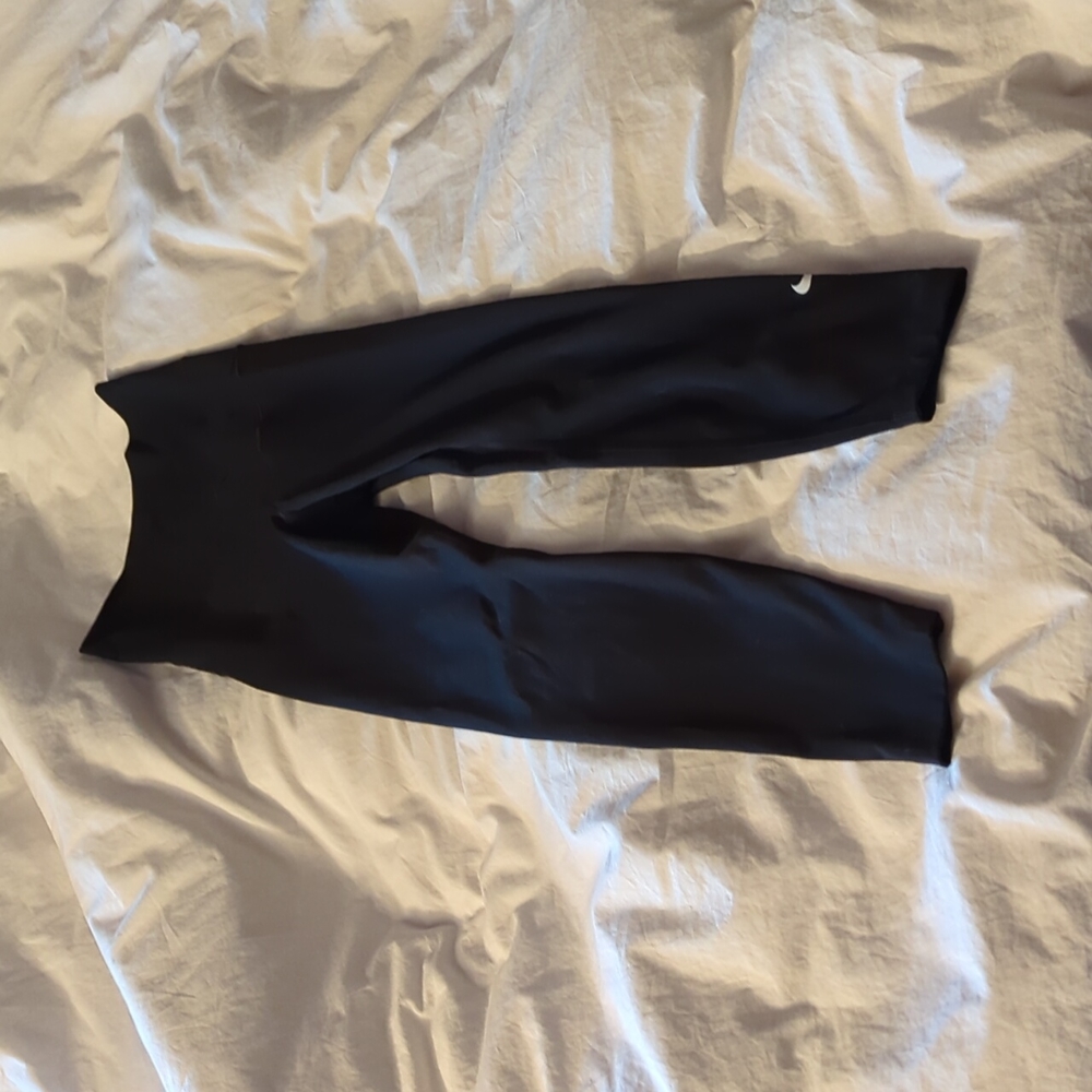 Nike MATERNITY leggings